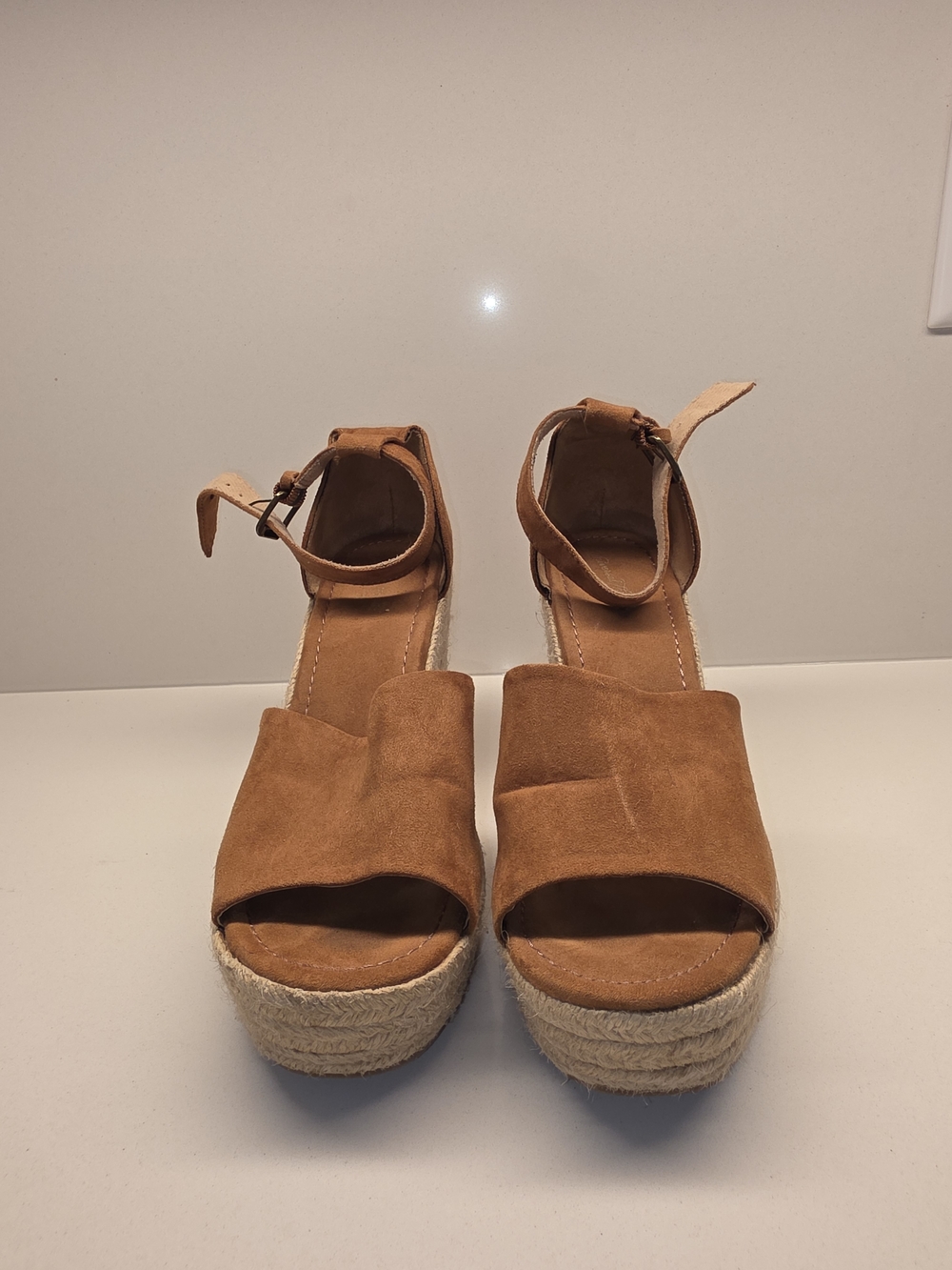 Universal Thread Tan Suede Espadrille Platform Sandals with Ankle Strap